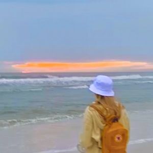 Meet your Posher, Maxine